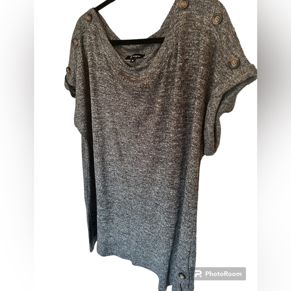 2X knit tunic in excellent condition with button details - Picture 1 of 4